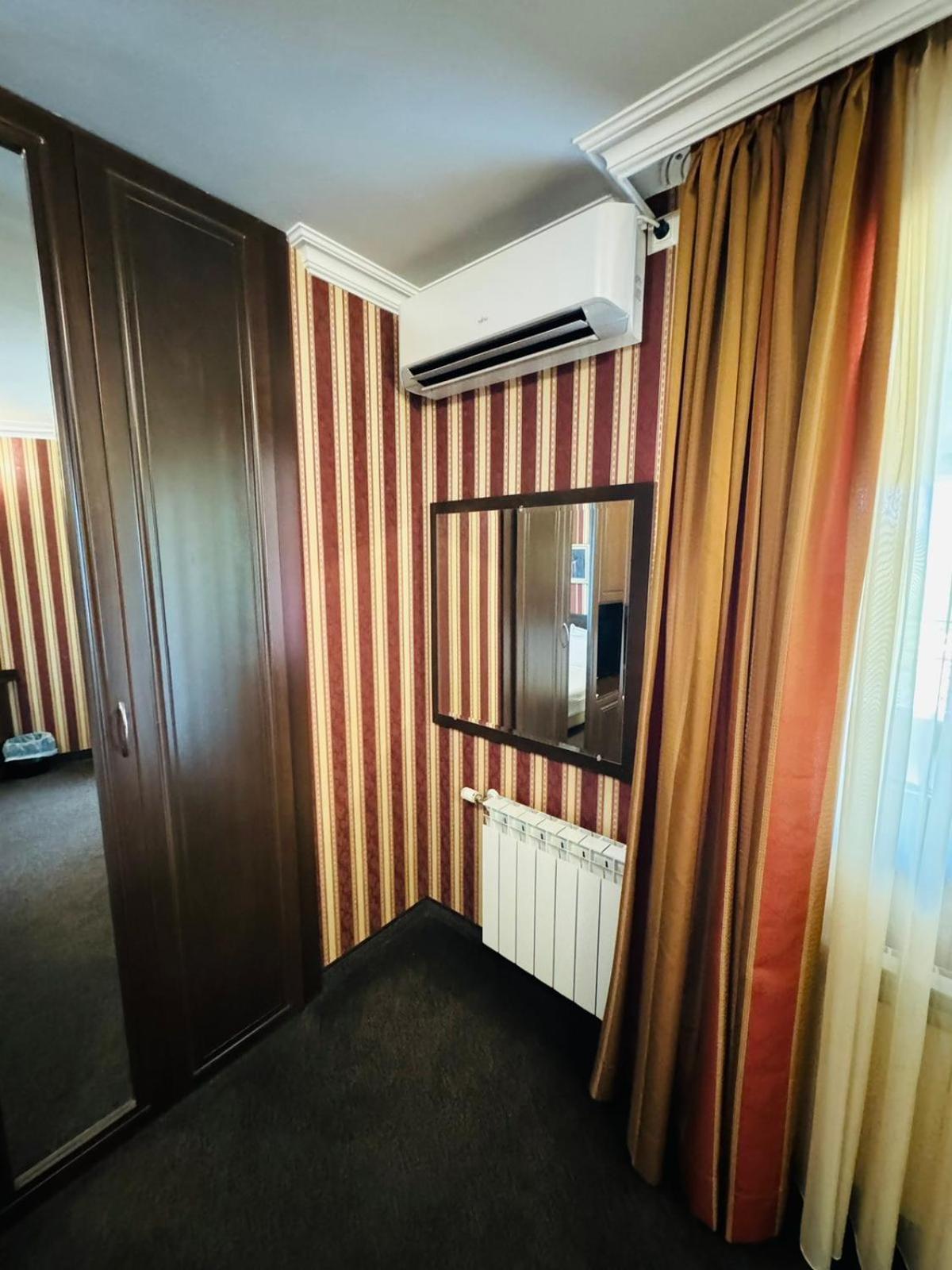 Hotel-Restaurant Almond Karlovo Luaran gambar